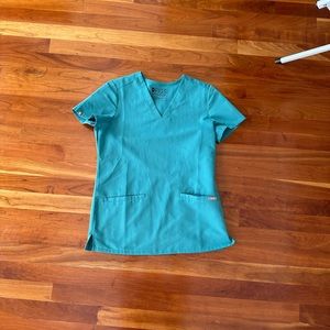 FIGS Casma Three Pocket Scrub top in Marine